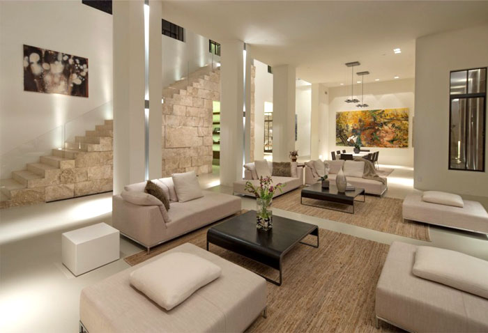 How to decorate the living room with travertine