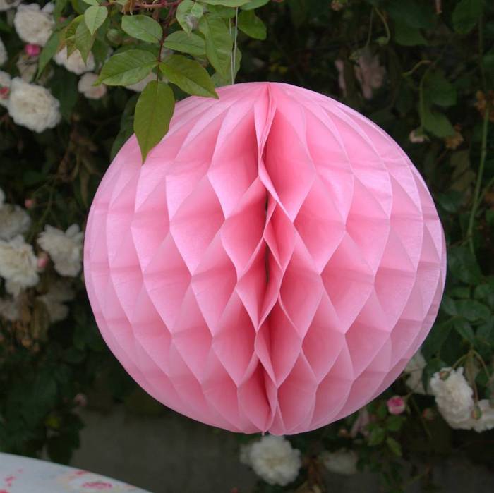 How to make a honeycomb decoration